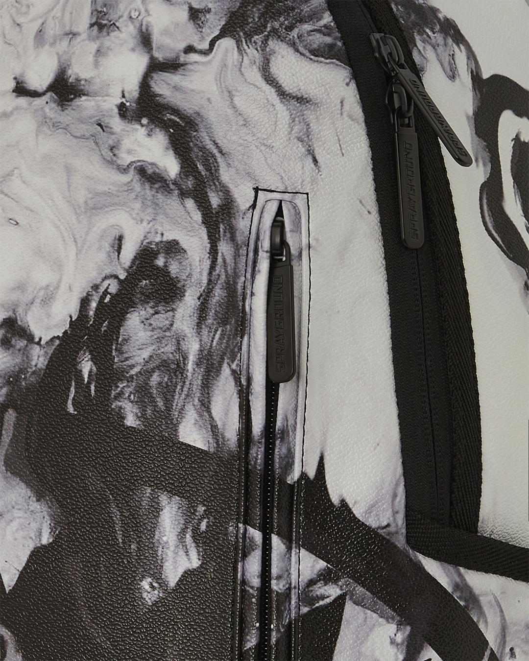 THAT MARBLE EFFECT DLXSV BACKPACK