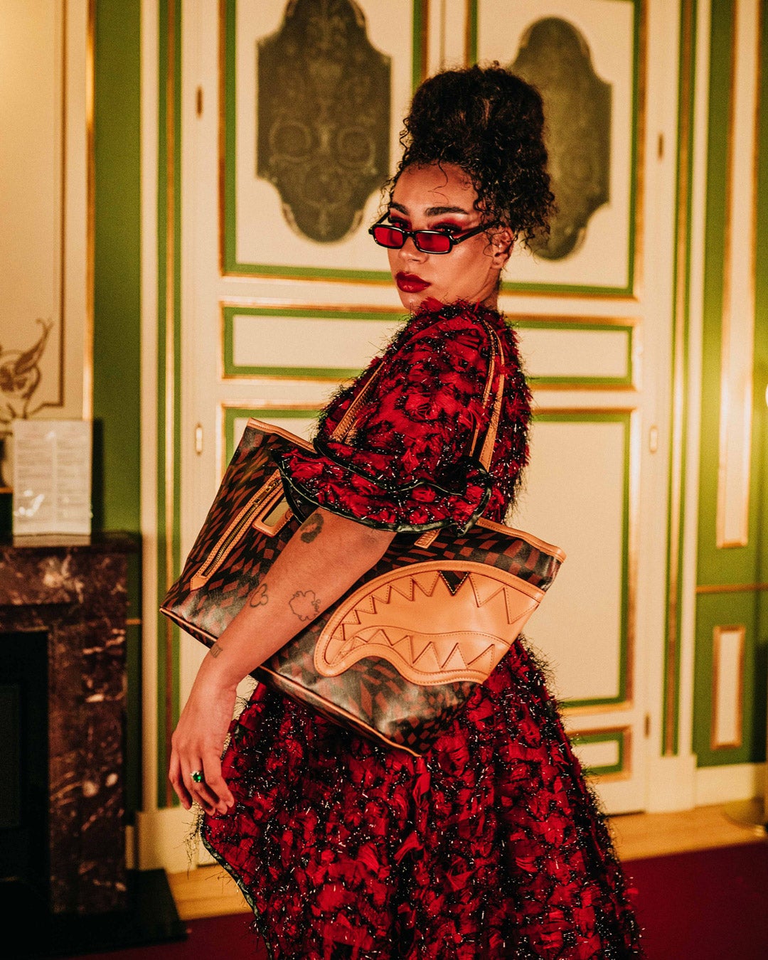 TRIPPY HENNY TOTE